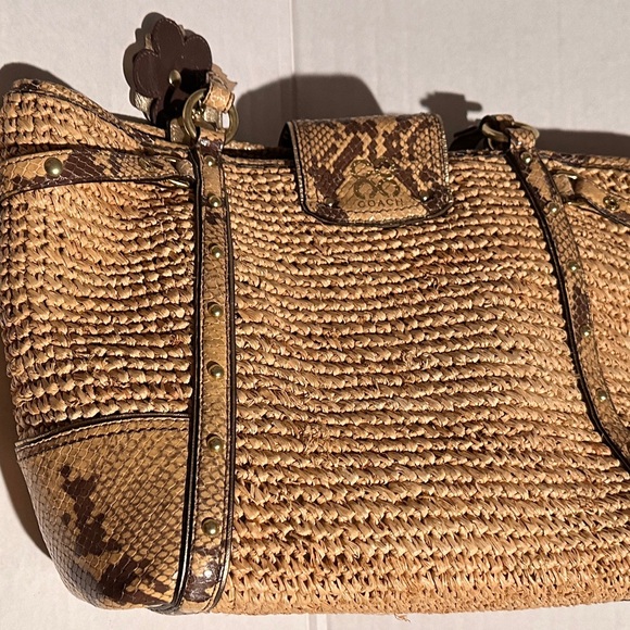 Coach straw bag snake trim EUC - Picture 7 of 10